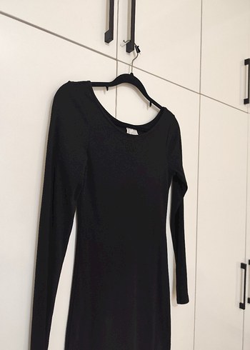 Uzun Kollu Siyah Dar Kesim Elbise - Görsel 2