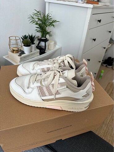 Adidas forum mod low