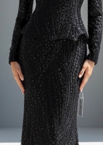 Uzun Kollu Siyah Boncuk İşlemeli Abiye Elbise - Görsel 2