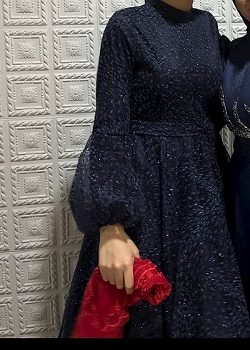 Uzun Kollu Nakışlı Lacivert Abiye Elbise - Görsel 2