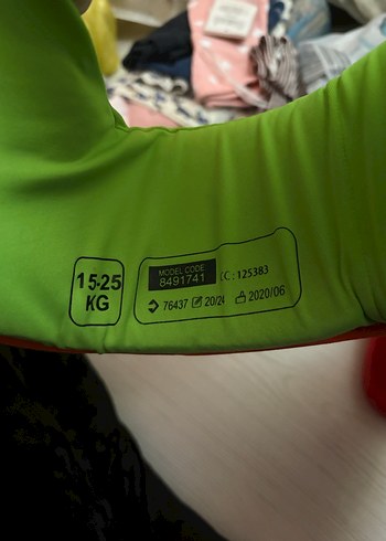 Renkli Halter Yaka Erkek Çocuk Yeleği - Görsel 3