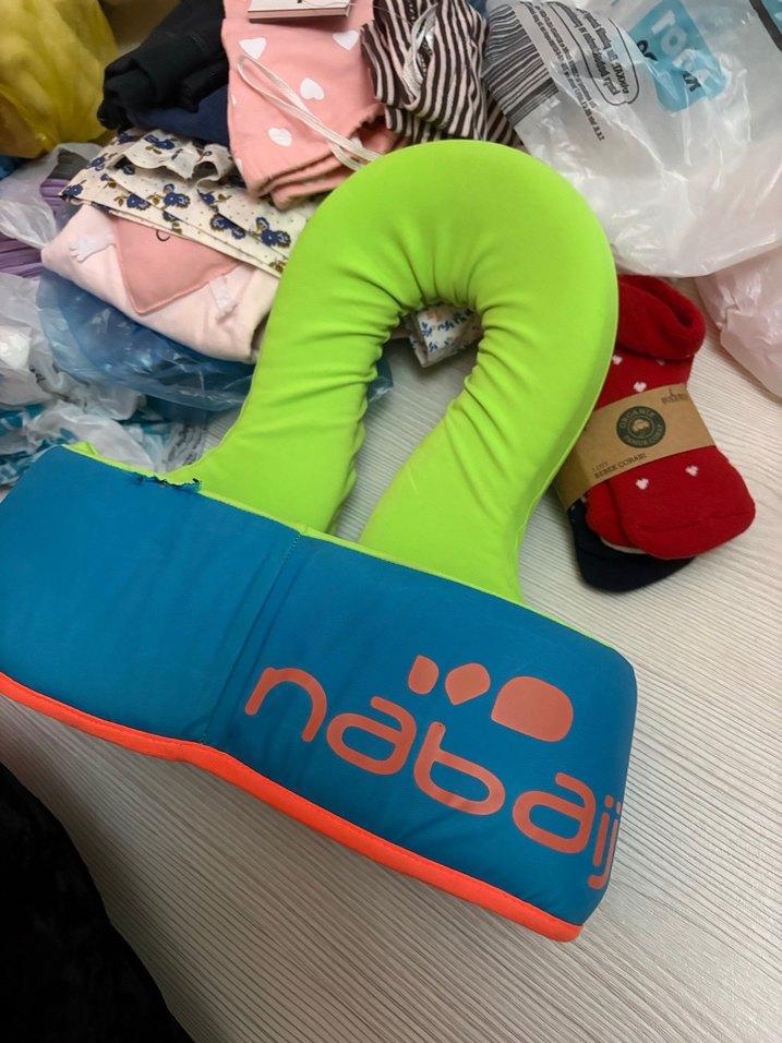 Renkli Halter Yaka Erkek Çocuk Yeleği - Görsel 2