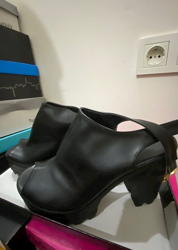 Siyah Kadın Platformlu Kalın Topuklu Ayakkabı - Görsel 2