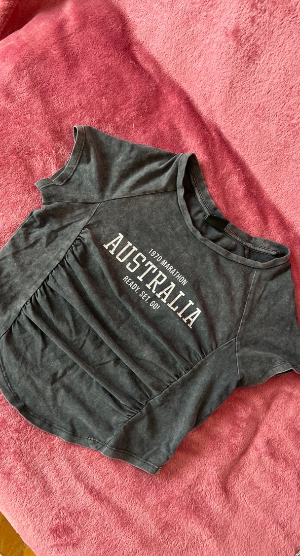 Gri Baskılı Kısa Kollu Tişörtü - Görsel 3