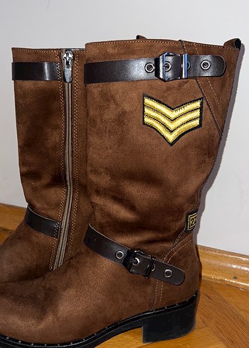 Kahverengi Süet Tokalı Kadın Bot - Görsel 2