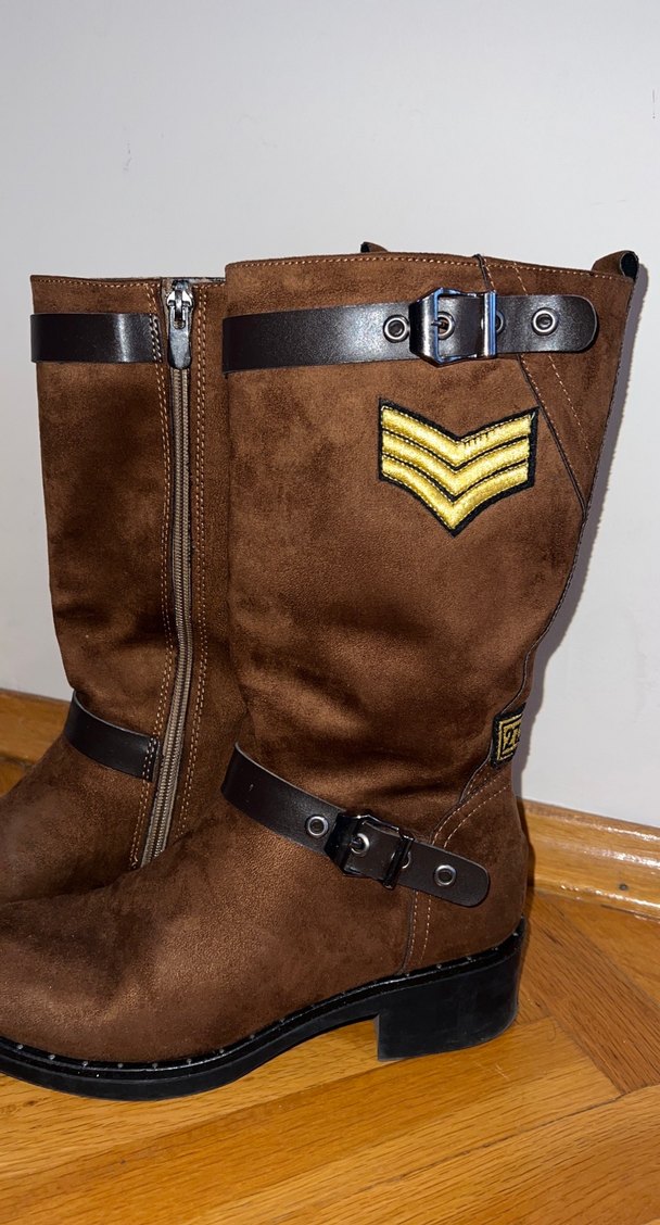 Kahverengi Süet Tokalı Kadın Bot - Görsel 2