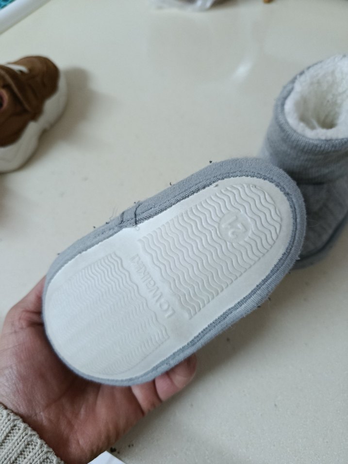 Nakışlı Gri Erkek Bebek Ev Botu - Görsel 3