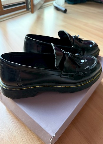 Kadın Siyah Püsküllü Loafer Ayakkabı - Görsel 4