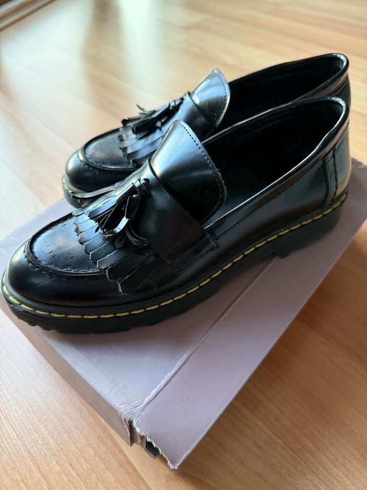 Kadın Siyah Püsküllü Loafer Ayakkabı - Görsel 2