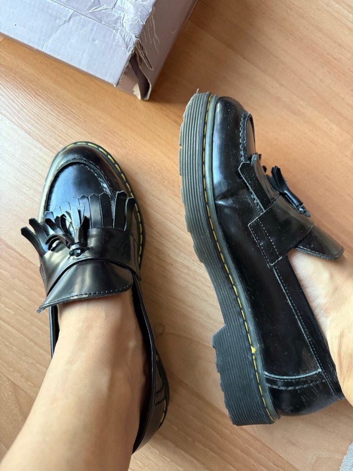 Kadın Siyah Püsküllü Loafer Ayakkabı - Görsel 5