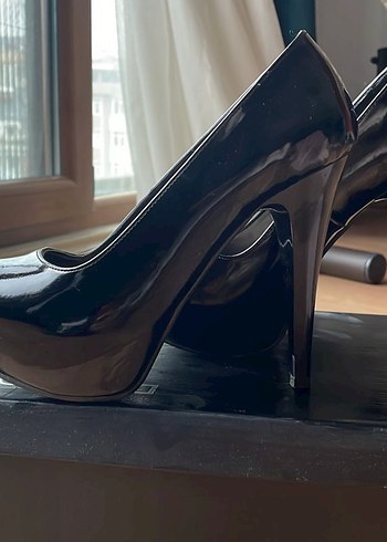 Bambi-36 numara siyah rugan topuklu - Görsel 2