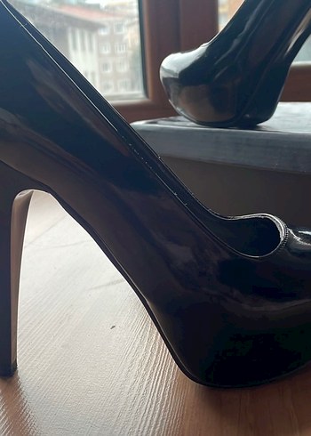 Bambi-36 numara siyah rugan topuklu - Görsel 4