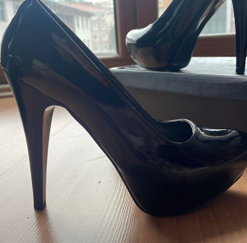 Bambi-36 numara siyah rugan topuklu - Görsel 4