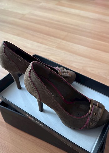 Kahverengi Süet Tokalı 36 Numara Topuklu Ayakkabı - Görsel 2