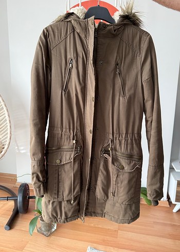 Kahverengi Suni Kürklü Şapkalı Kadın Mont - Görsel 2