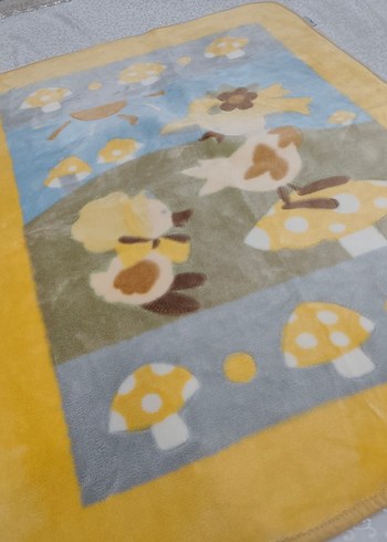 Sarı Desenli Çocuk Battaniyesi - Görsel 3