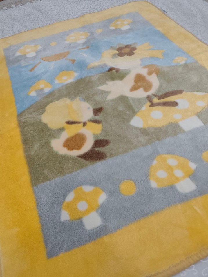 Sarı Desenli Çocuk Battaniyesi - Görsel 3