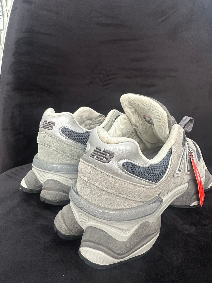 Gri New Balance Spor Ayakkabı - Görsel 2