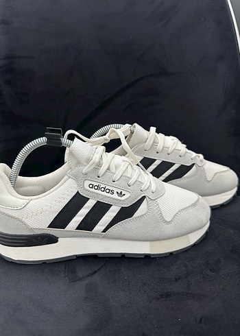 Adidas Erkek Gri Çizgili Beyaz Spor Ayakkabı - Görsel 5