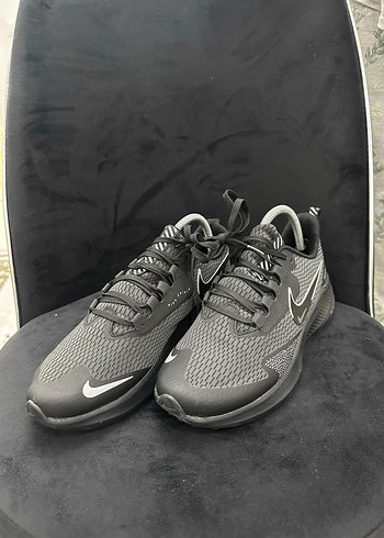 Gri Erkek Koşu ve Antrenman Ayakkabısı - Görsel 4