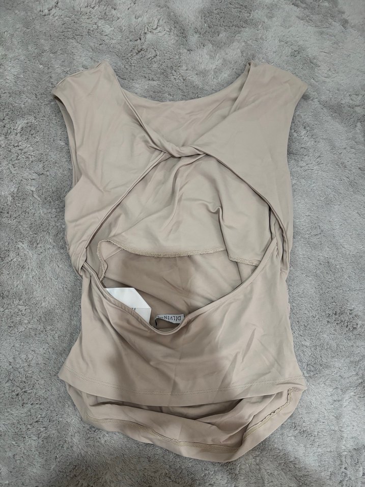Bej Kadın Kolsuz Bluz, Kayık Yaka, Düz - Görsel 2