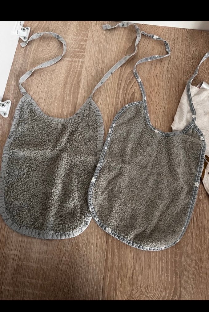 Baskılı Kahverengi ve Gri Bebek Önlüğü Seti - Görsel 3