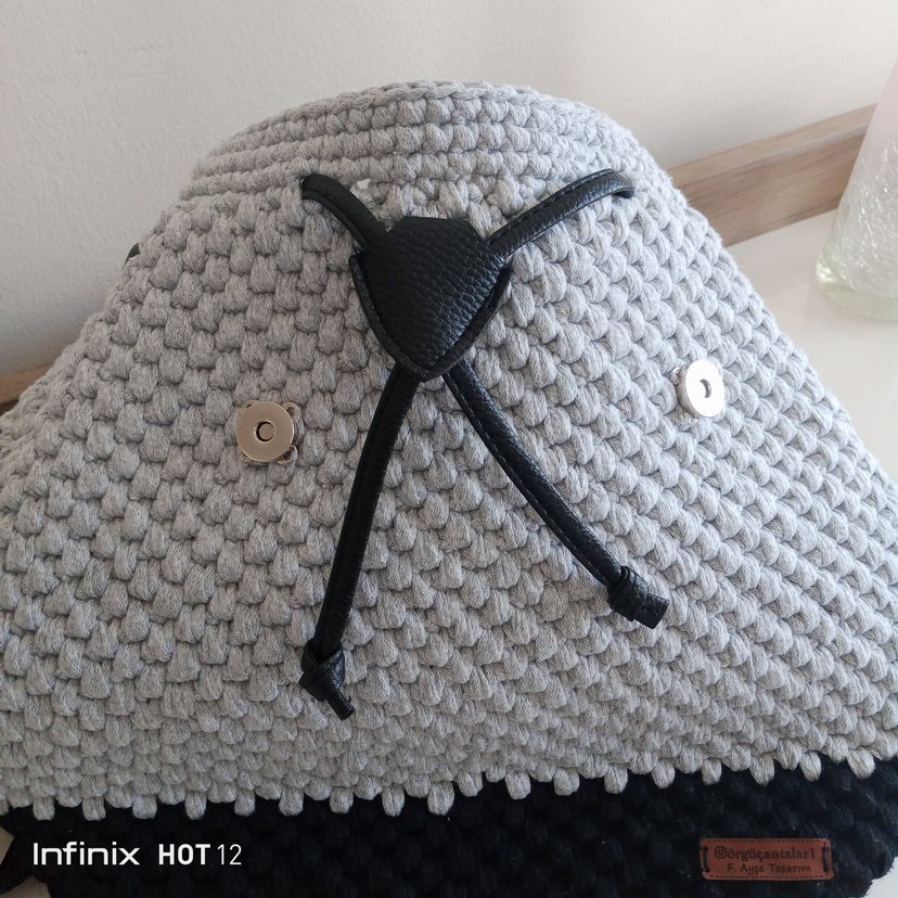 El Örgüsü Kadın Sırt Çantası - Görsel 3