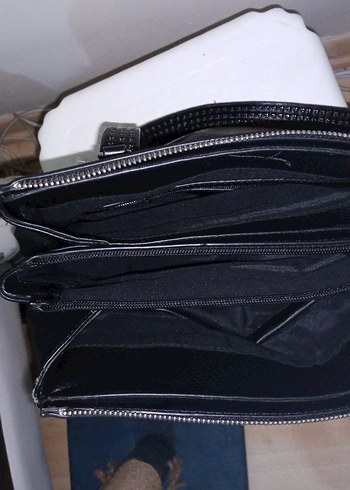 Siyah Parlak Deri Gotik Kadın Çanta - Görsel 3