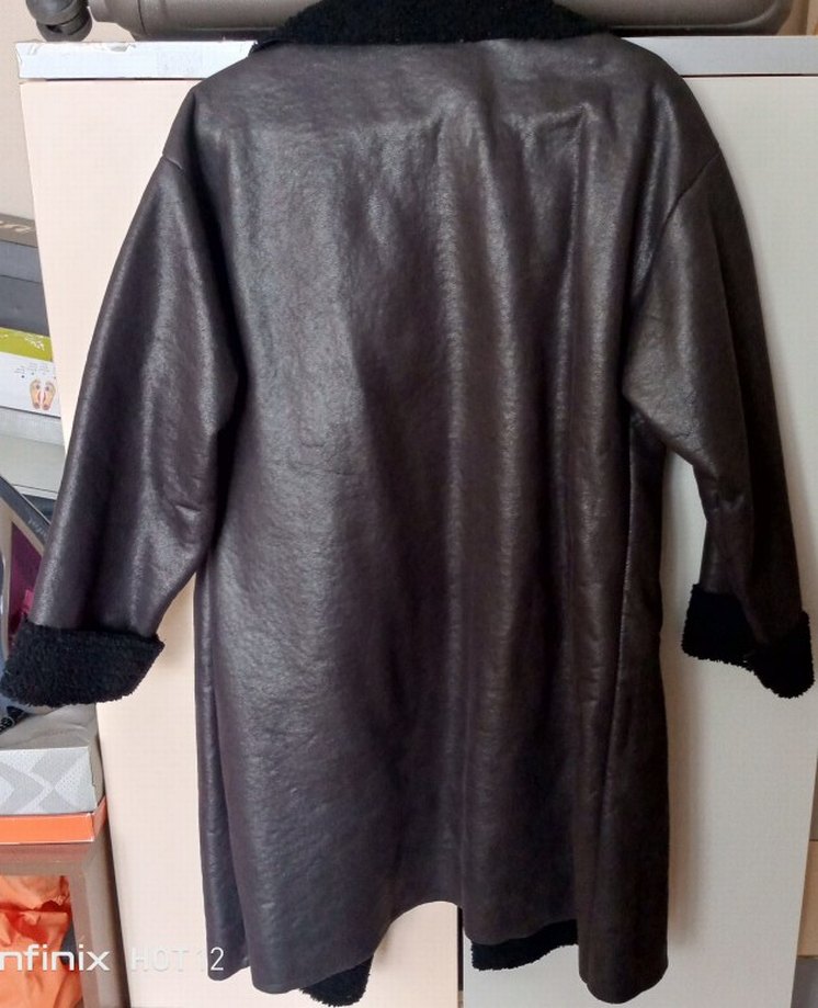 Düğmeli Siyah Deri Kadın Kaban - Görsel 2