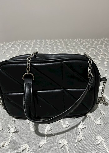 Zincir Detaylı Siyah Yılan Desenli Deri Çanta - Görsel 3