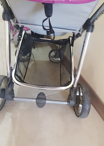 Gri ve Pembe Bebek Arabası - Görsel 4
