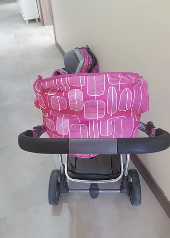 Gri ve Pembe Bebek Arabası - Görsel 3