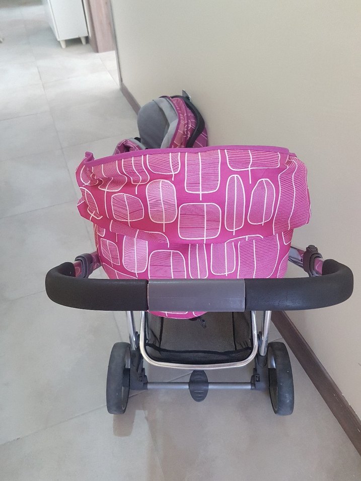 Gri ve Pembe Bebek Arabası - Görsel 3