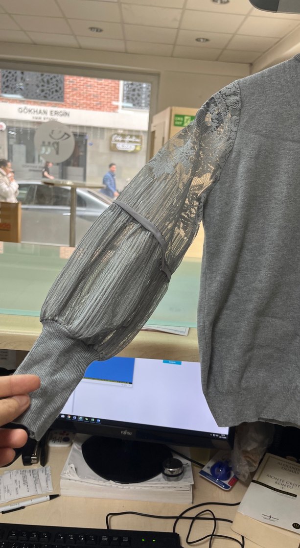 Gri Yüksek Yakalı Triko kazak - Görsel 2