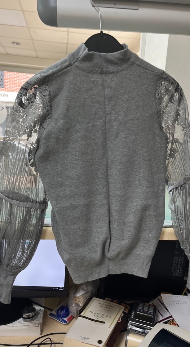 Gri Yüksek Yakalı Triko kazak - Görsel 3