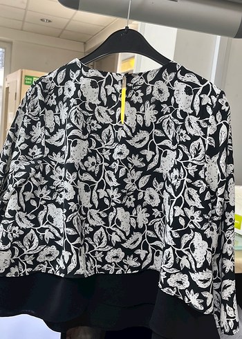 Siyah düz parça Detaylı Siyah Desenli Kadın Bluz - Görsel 6