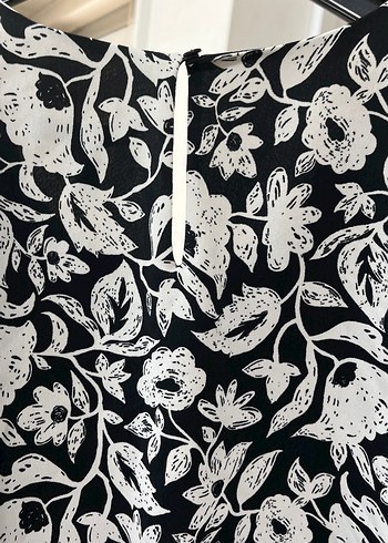 Siyah düz parça Detaylı Siyah Desenli Kadın Bluz - Görsel 7