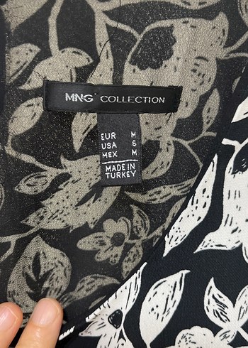 Siyah düz parça Detaylı Siyah Desenli Kadın Bluz - Görsel 5