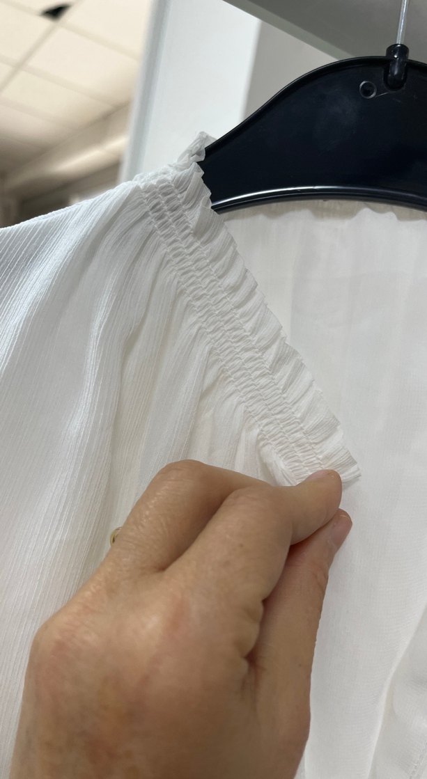 Beyaz Kolsuz V Yaka  Bluz - Görsel 3