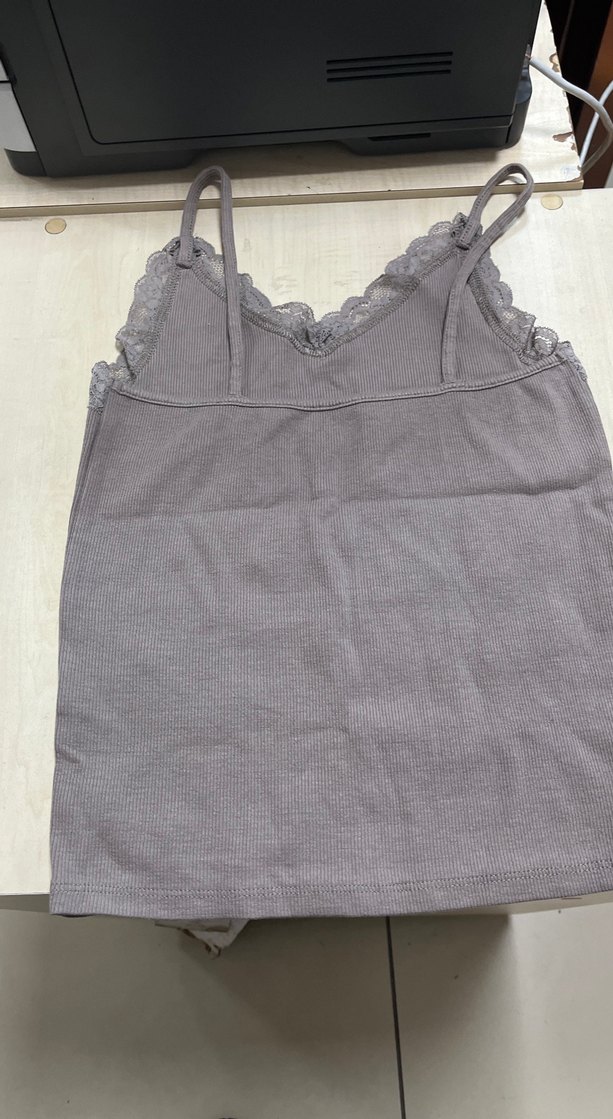 Dantel Detaylı Gri V Yaka Kadın Atlet - Görsel 2