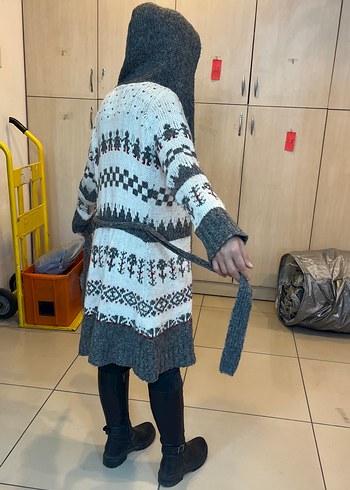 Gri Desenli Uzun Kollu Triko Hırka - Görsel 2