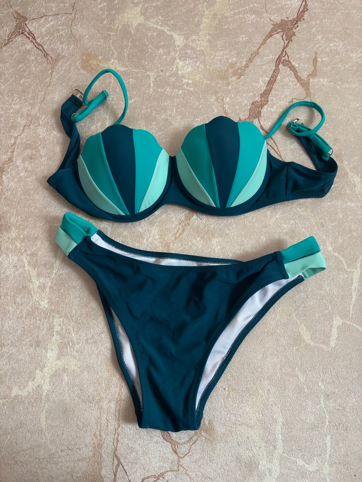 Bikini takımı deniz kabuğu - Görsel 2