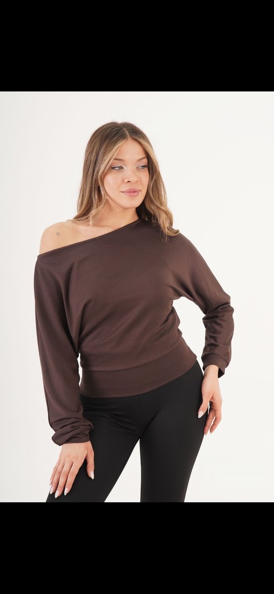 Kadın Kahverengi Kayık Yaka Uzun Kollu Bluz - Görsel 3