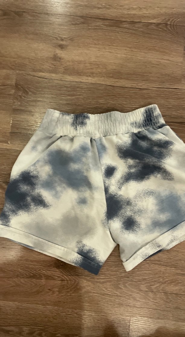 Gri Batik Desenli yüksek bel Mini Şort - Görsel 3