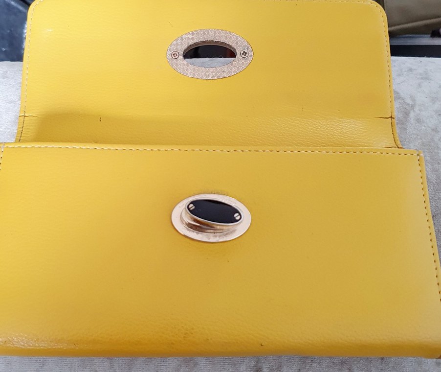 Sarı Yılan Desenli Deri Kadın Portföy Cüzdan - Görsel 2