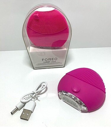 Forever New Foreo yüz temizleme cihazı