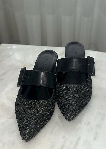 Kadın Siyah Yılan Desenli Tokalı Topuklu Terlik - Görsel 2