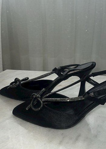 Yılan Desenli Siyah Stiletto Fiyonklu Kadın Ayakkabı - Görsel 2