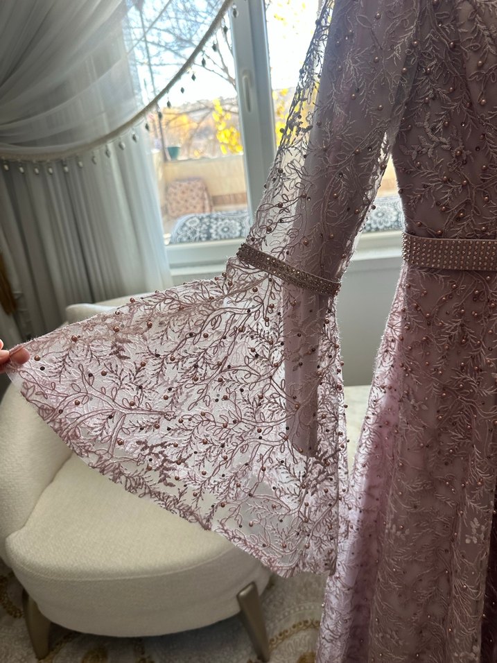 Pembe Dantel İşlemeli Uzun Abiye Elbise - Görsel 2