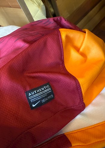 Galatasaray Selçuk İnan & Burak Yılmaz imzalı forma - Görsel 6